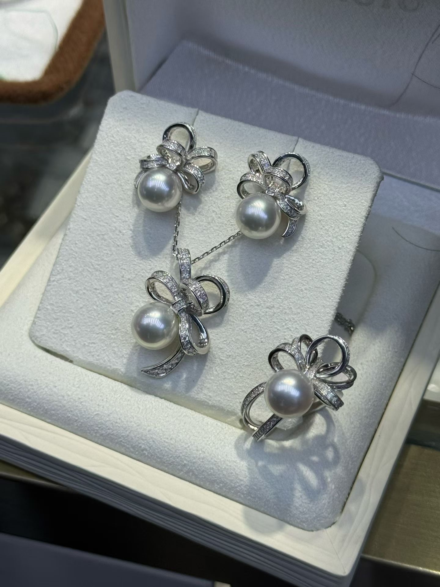 Message gallery image